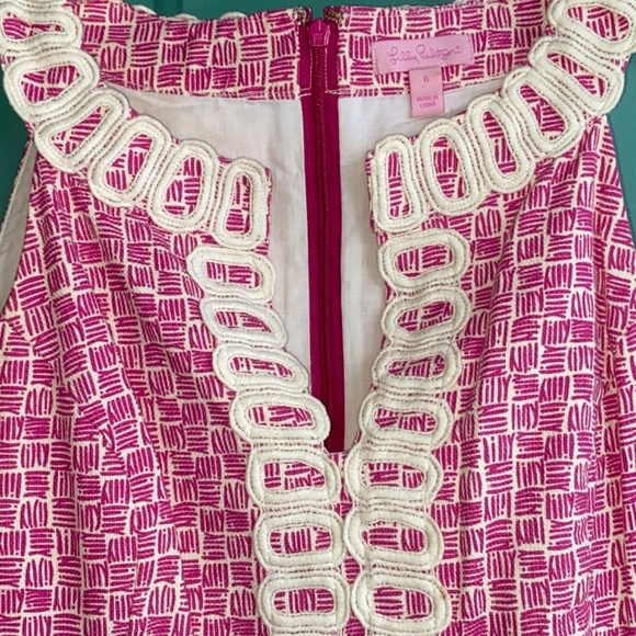 Lilly Pulitzer size 6 dress play condition for age and moderate fading - Picture 3 of 5